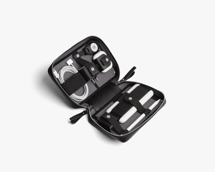 Medium Tech Organizer Pouch Carbon