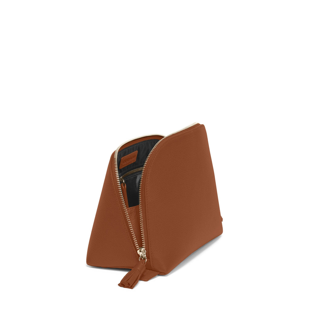 Large-Clamshell-Makeup-Bag-Saddle-636-224-3