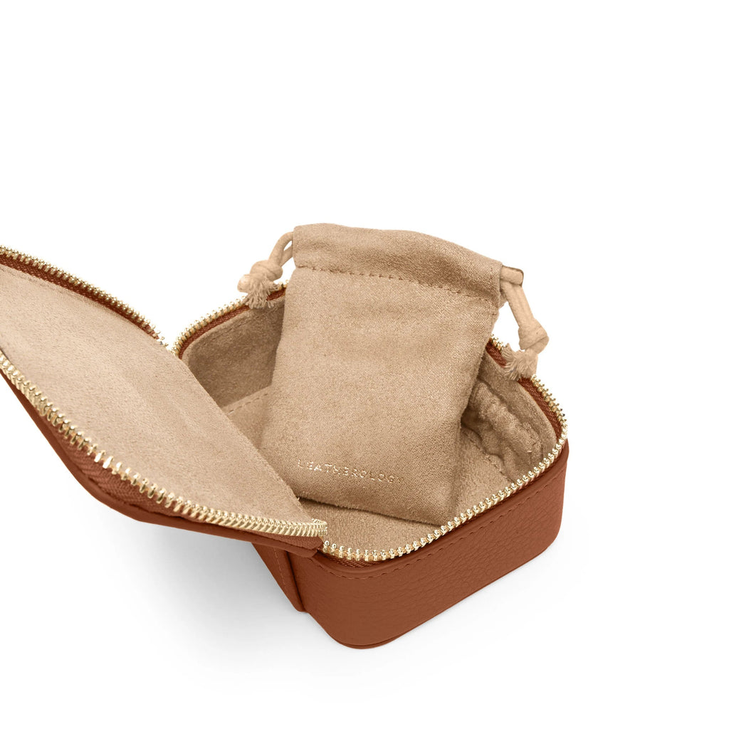 Small-Jewelry-Organizer-Saddle-470-224-3